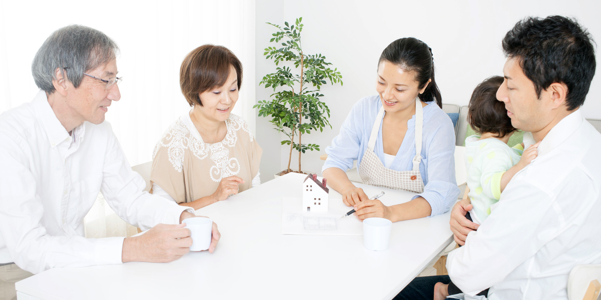 夫妻に子どもがいなかった場合には、夫の父母や兄弟が相続人となります。